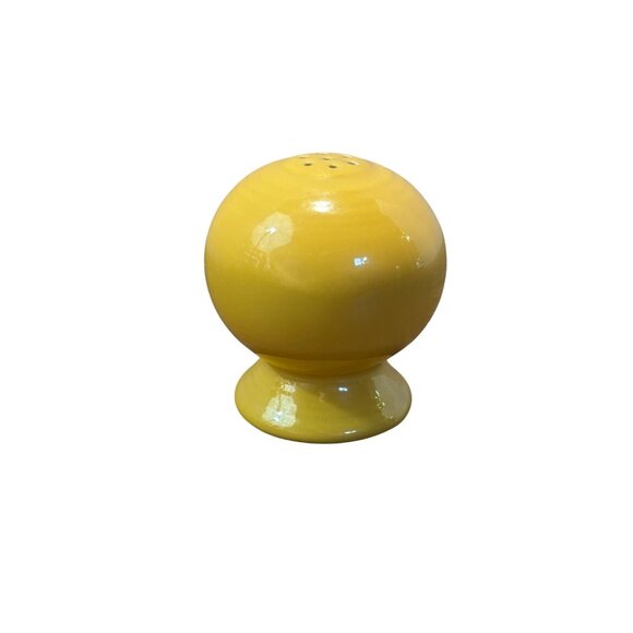 Fiesta Ware 7 Hole Ball Salt or Pepper Shaker Yellow Round Shape Vintage 1950s - Picture 3 of 6